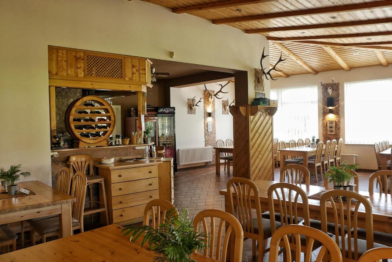 Penzion-Restaurant U Svabku Tachov  Eksteriør billede
