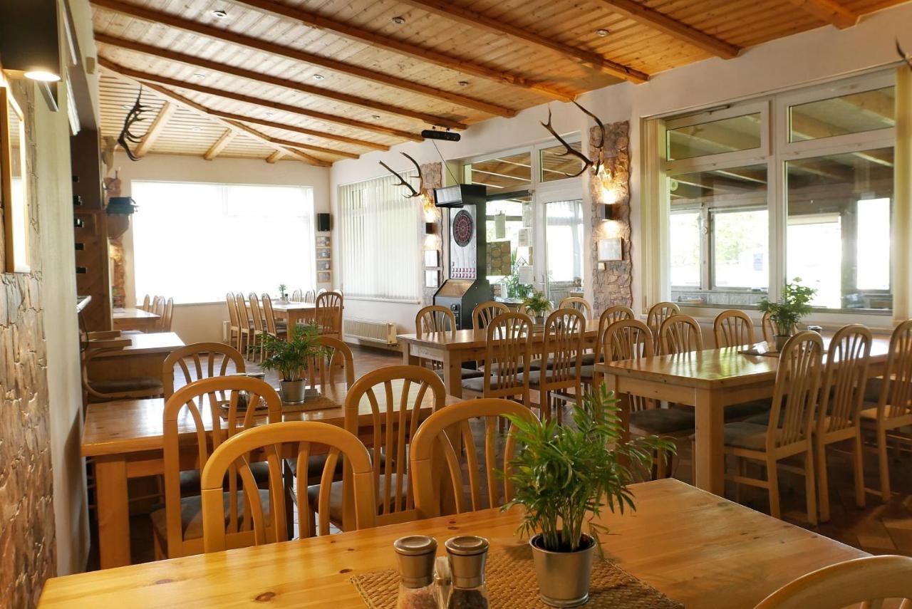 Penzion-Restaurant U Svabku Tachov  Eksteriør billede